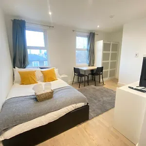  Guest house Cozy En-suite Near Stratford United Kingdom